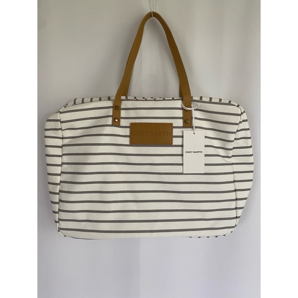 Cozy Earth tote bag